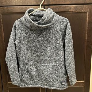 O’NEILL fuzzy fleece. Size girls XL